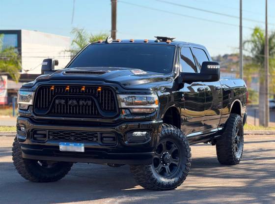 RAM 2500 6.7 I6 TURBO DIESEL LARAMIE NIGHT EDITION CD 4X4 AUTOMÁTICO RAM 2500 6.7 I6 TURBO DIESEL LARAMIE NIGHT EDITION CD 4X4 AUTOMÁTICO